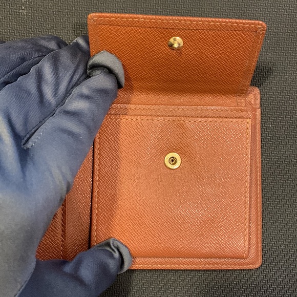 Louis Vuitton Marco Wallet - Picture 8 of 11